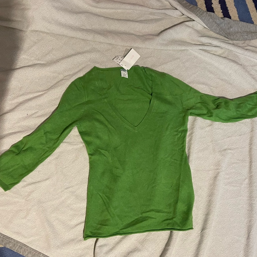 J. Crew cashmere green v-neck sweater size small NWT